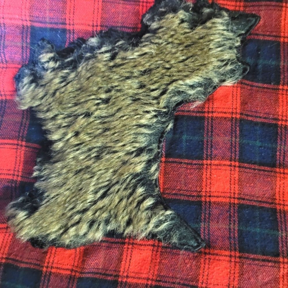 Cozy Furry Dog Printed Red and Blue Patterned Comfortable Soft blanket - Picture 5 of 5